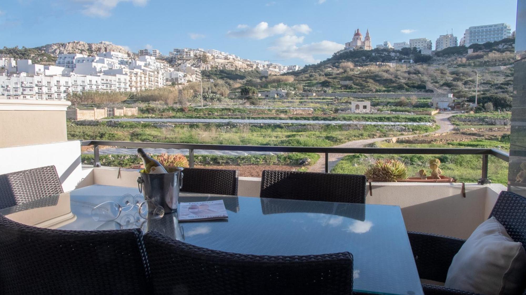 Mellieha Bay 3 Bedroom Apartment " Bliss On The Bay " المظهر الخارجي الصورة
